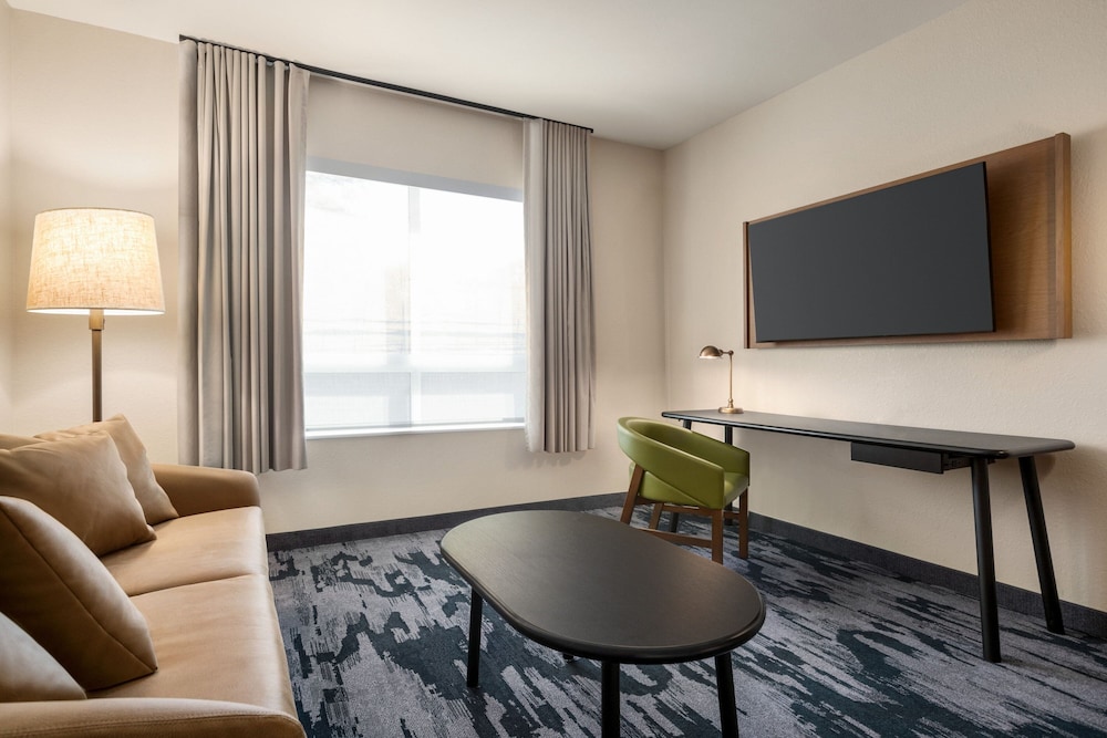 Fairfield Inn & Suites by Marriott Bonita Springs - photo 15