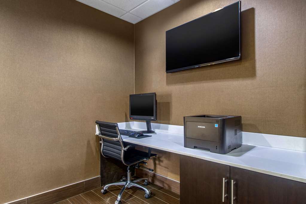 Comfort Suites Danville - photo 26