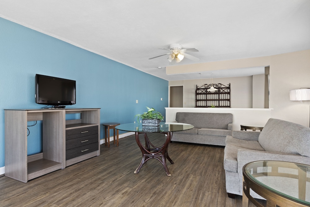 Ocean Crest Inn and Suites - photo 29