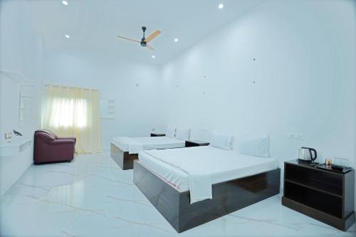 Lk.Lodge — 4-Star Luxury Hotel in Kanniyakumari, India