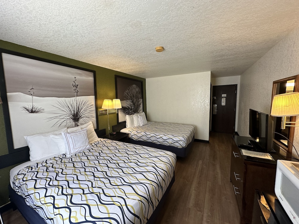 Simple Rewards Inn - photo 5