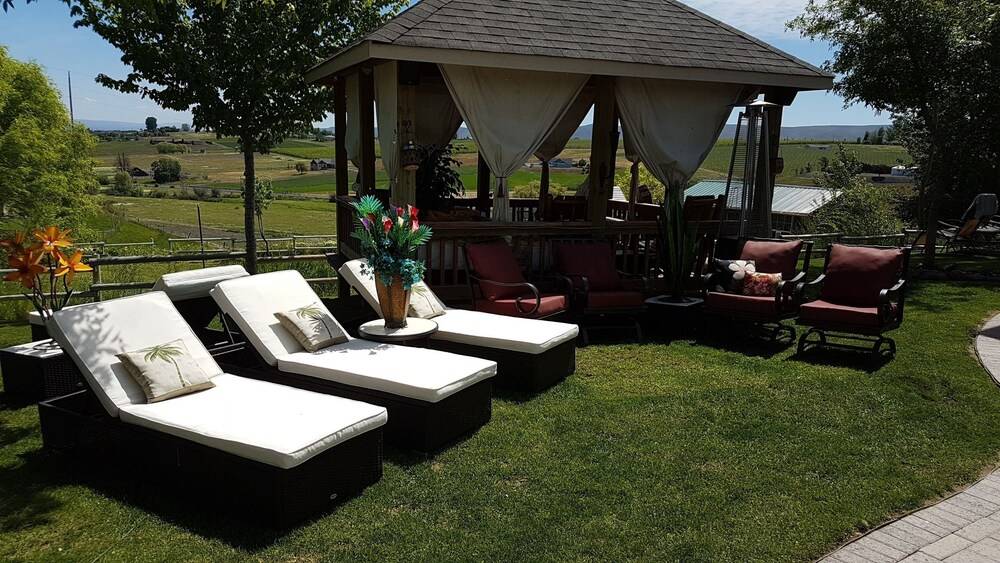 Shangri La Bnb 9498510 — Yakima