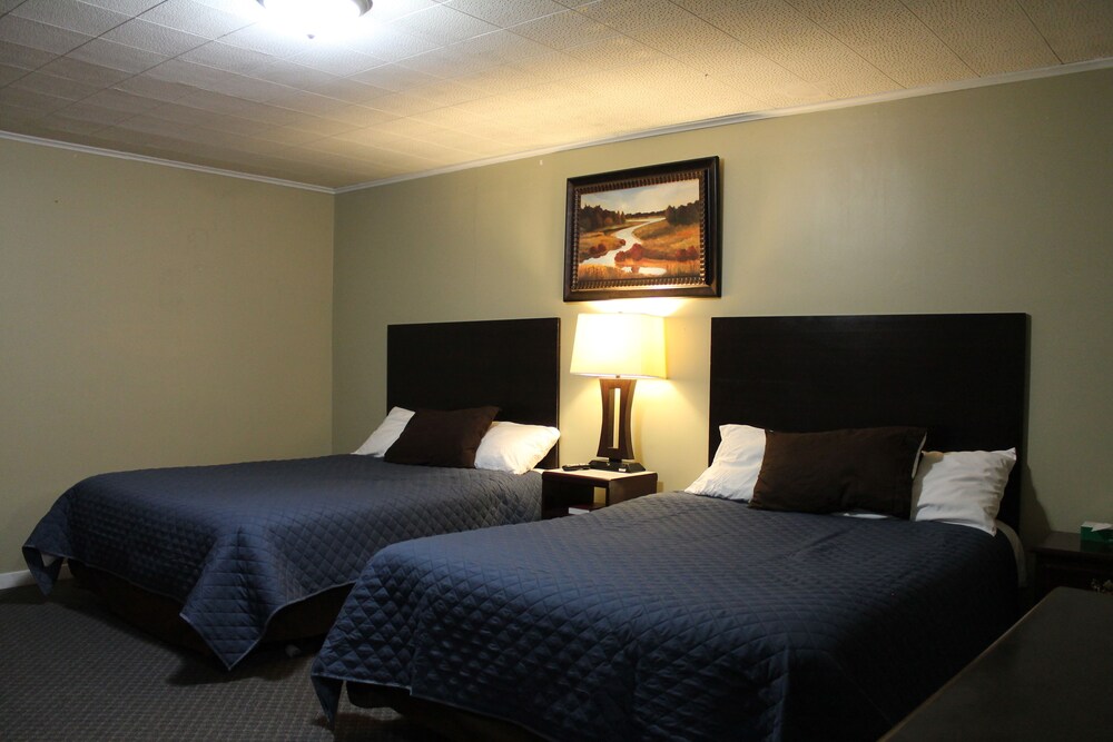 Fiesta City Motel - photo 11