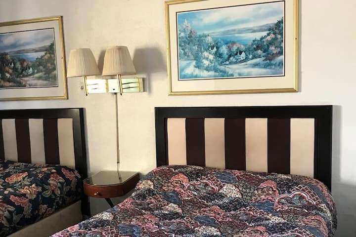 Super 8 by Wyndham Rockford South - photo 27
