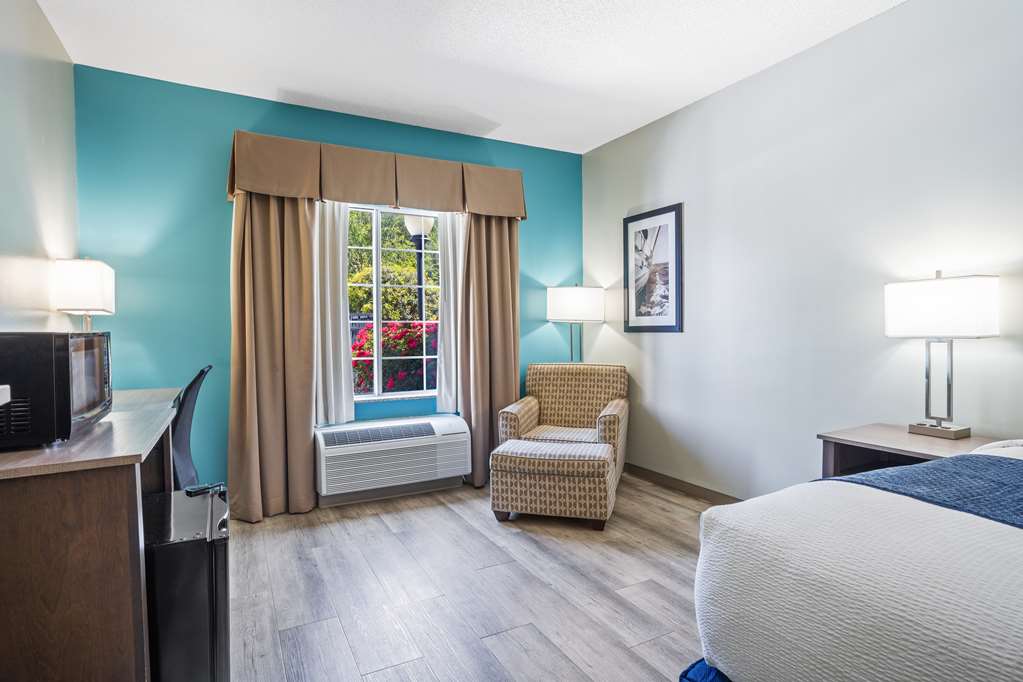Blue Water Inn Suites BW Signature Collection - photo 29