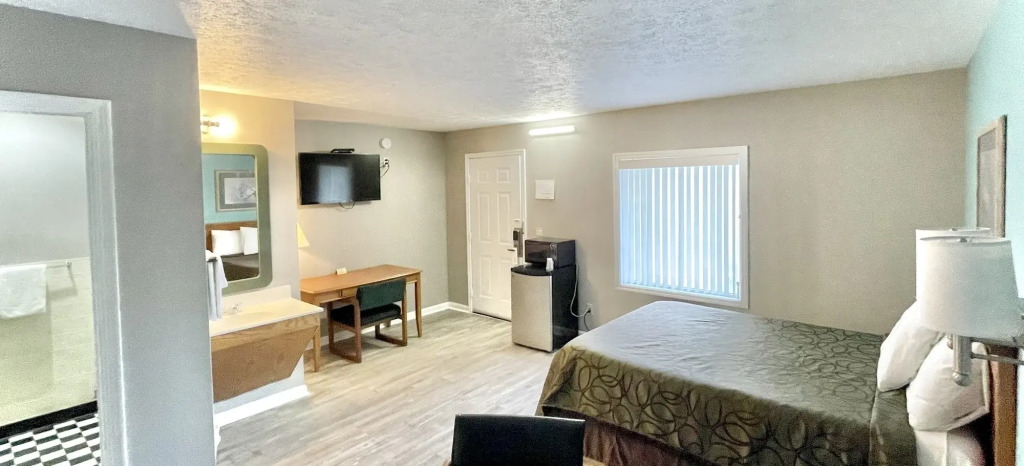 Overton Motel Livingston - photo 17
