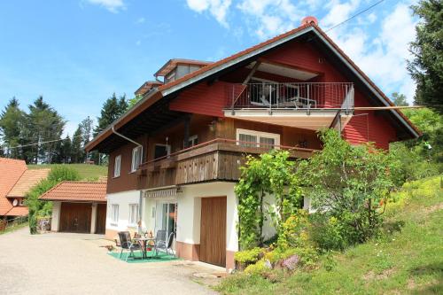 Ferienwohnung Berghansenhof — 4-Star Luxury Hotel in Wolfach, Germany