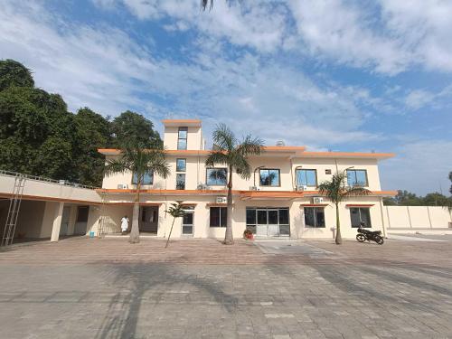 Hotel O Home Kanak Hotel & Resort Homestay — Ajodhya — photo 5