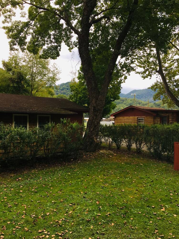 Smoky View Cottages & RV Resorts - photo 34