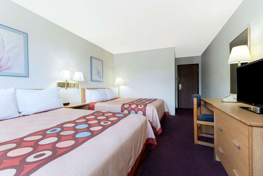 Super 8 by Wyndham Raton - photo 7