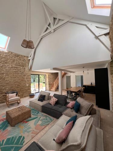 La grange Grande longère à moins de 30 minutes des plages in Plumelec, France