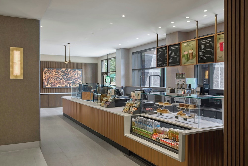 Marriott Denver Airport at Gateway Park - photo 35