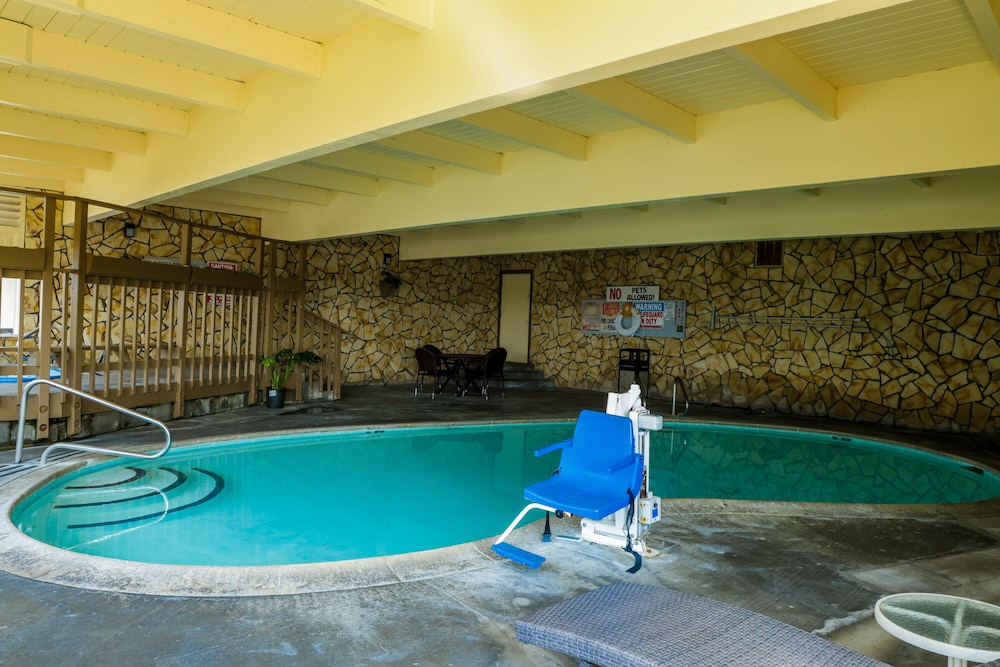 Silver Surf Motel - photo 122