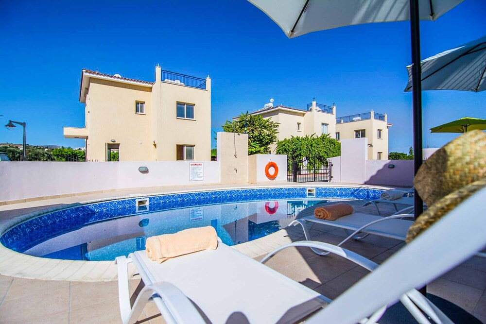 Green Valley Villa