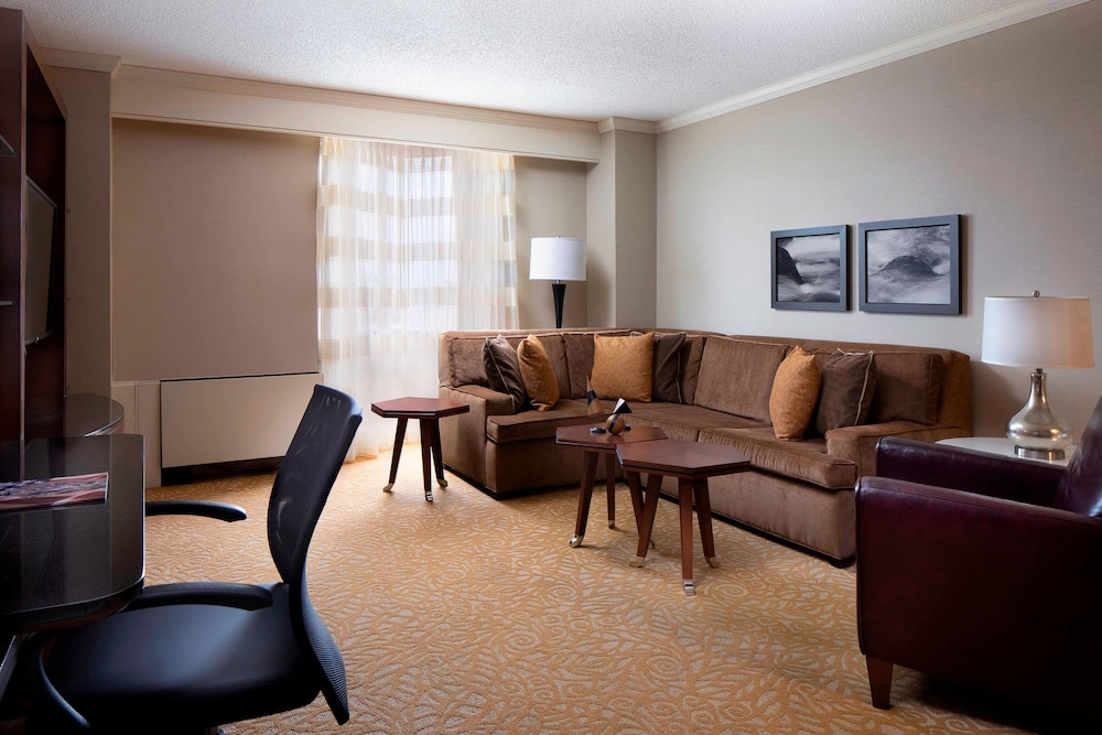 The Lincoln Marriott Cornhusker Hotel - photo 19