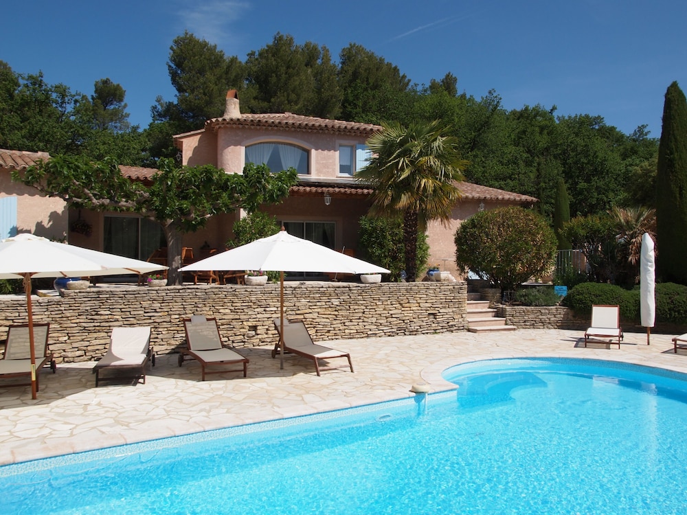 L'escleriade - carbon neutral hotel in Avignon