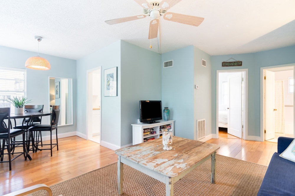 Cute One Bedroom at The Coral Resort Apts by RedAwning - photo 7
