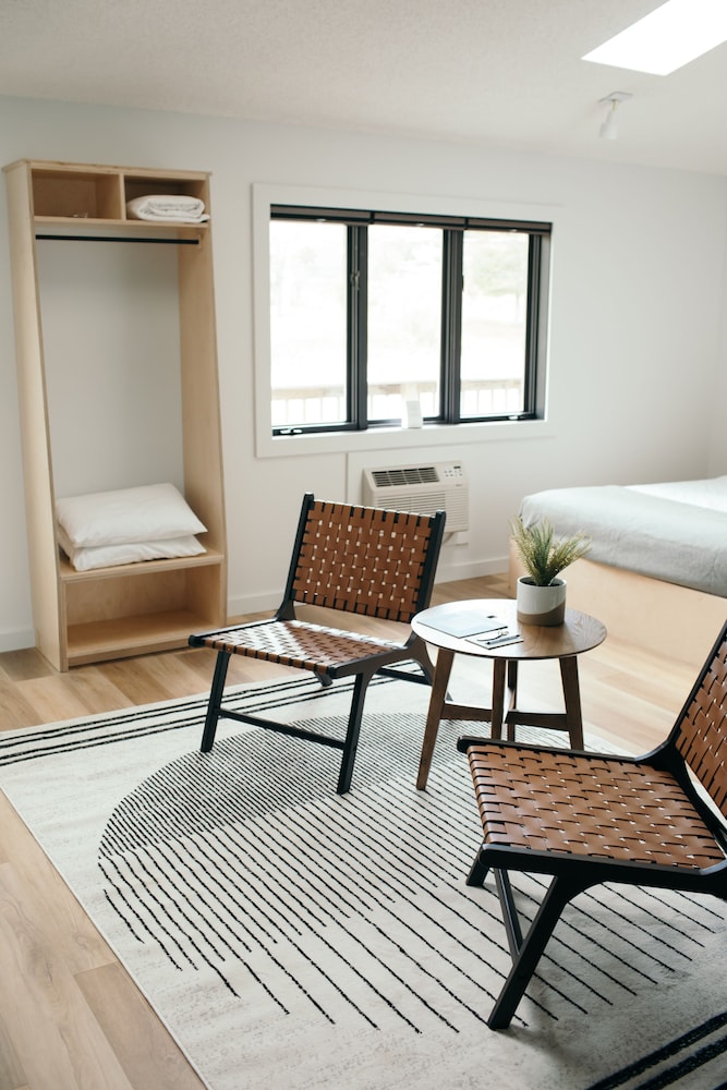 Seagull Bay Motel - photo 32
