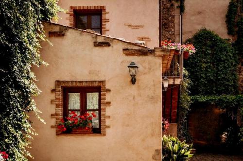 La Casetta Nel Cortile — 4-Star Luxury Hotel in Castelbuono, Italy