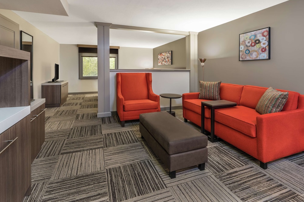 Hilton Garden Inn Syracuse - photo 27