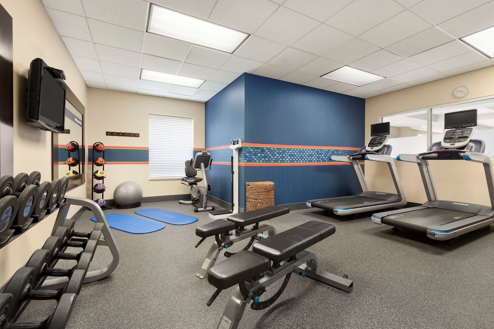 Hampton Inn & Suites Herndon Reston - photo 34