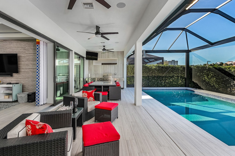 Seagrape — 4-Star Luxury Hotel in Marco Island, United States