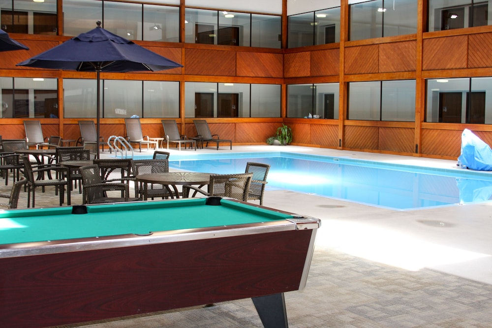 Barker's Island Inn Resort - photo 11