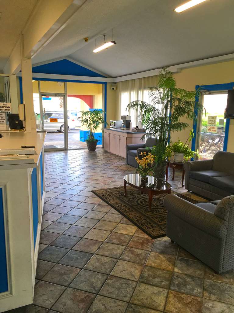 American Choice Inn - photo 6