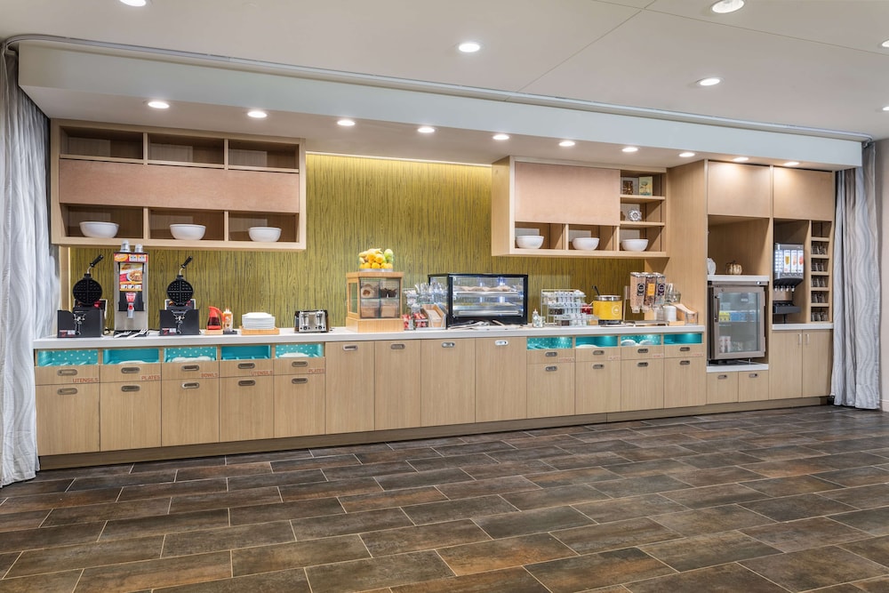 Home2 Suites by Hilton Cedar Rapids Westdale - photo 29