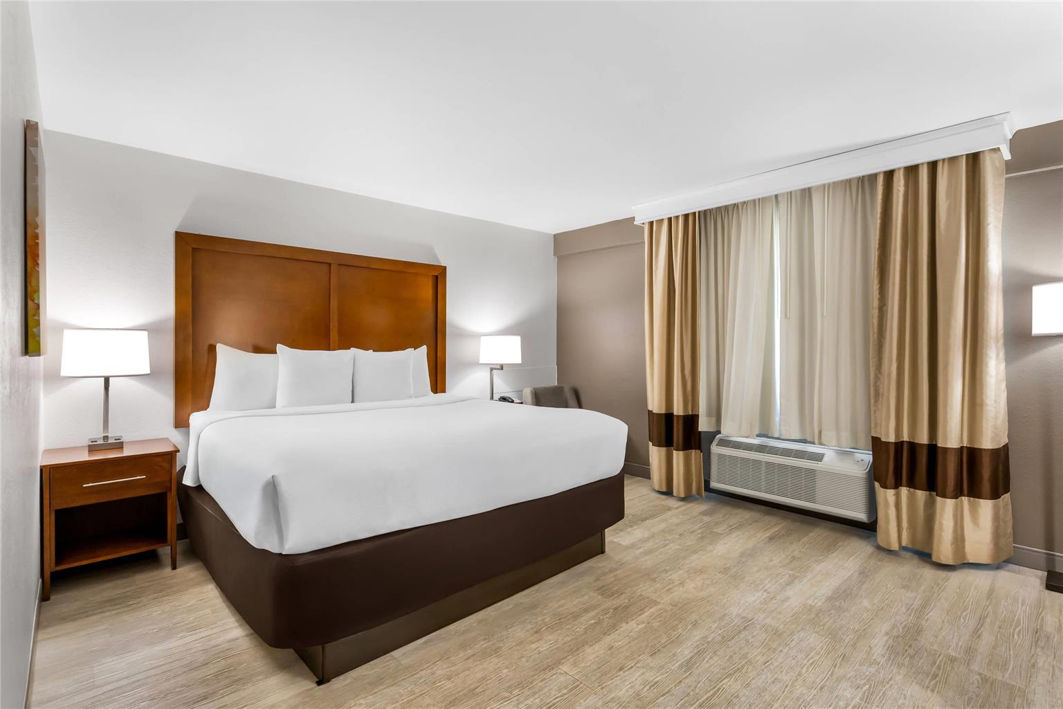 Comfort Inn Nashville West - photo 35