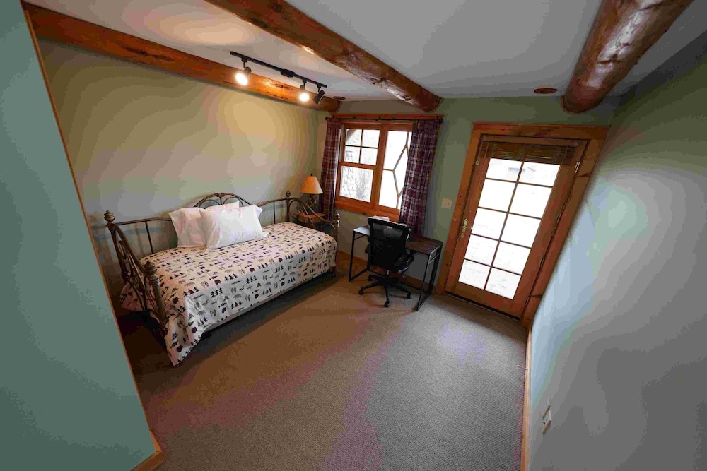 Ampersand Bay Resort - photo 49