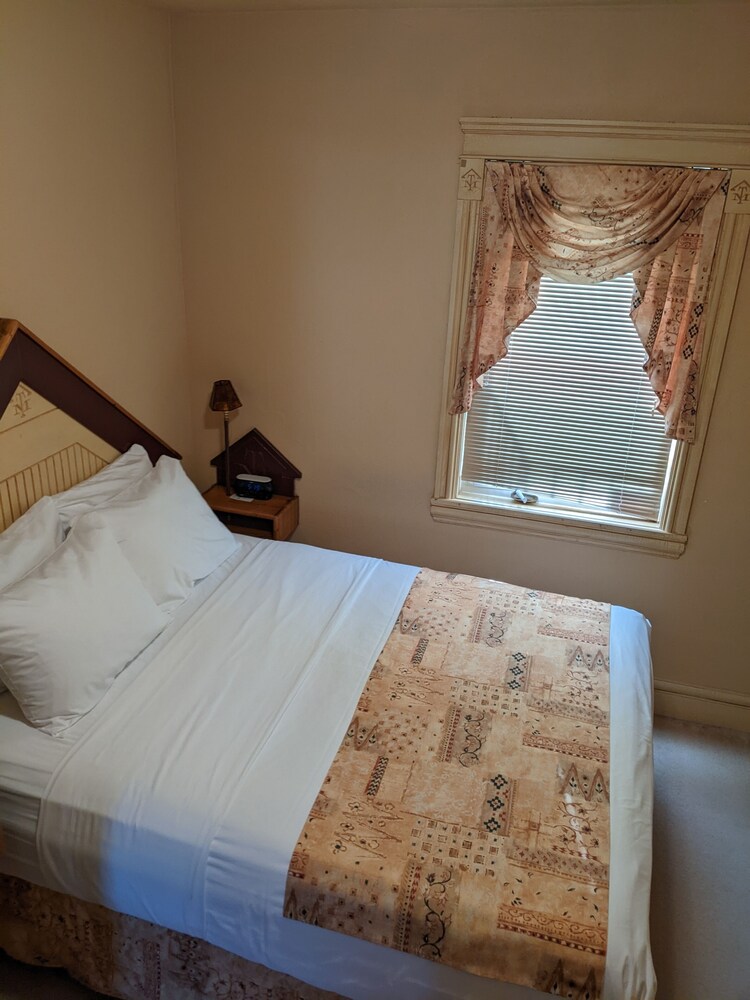 Third Mission Heritage Suites — Peace River — photo 4