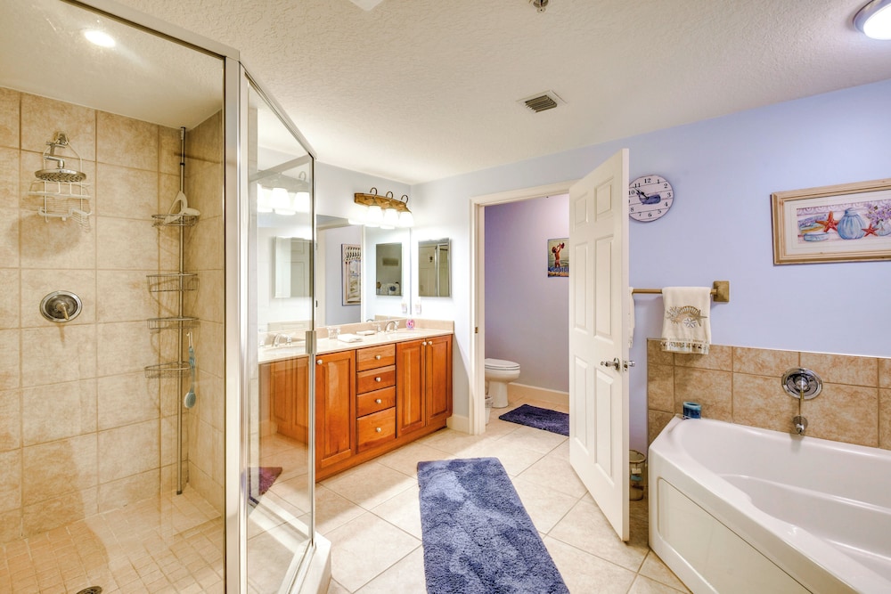 Daytona Towers Grande Unit 702 Apartment 2 - photo 2