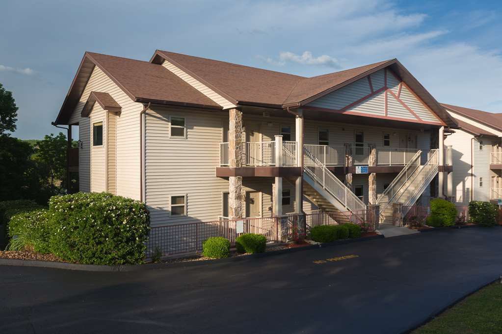 Branson Yacht Club - photo 20