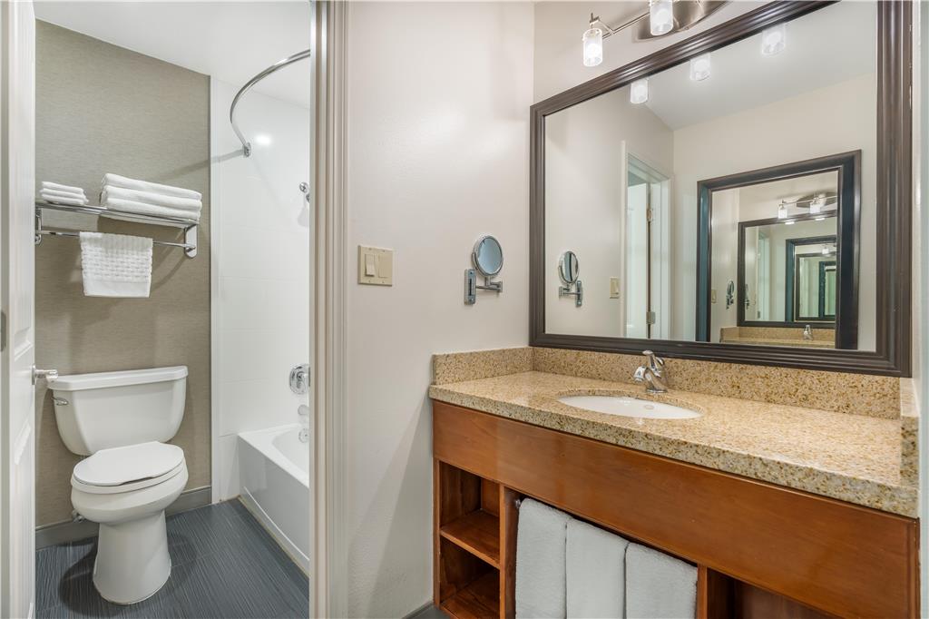 Best Western Plus Clocktower Inn - photo 41