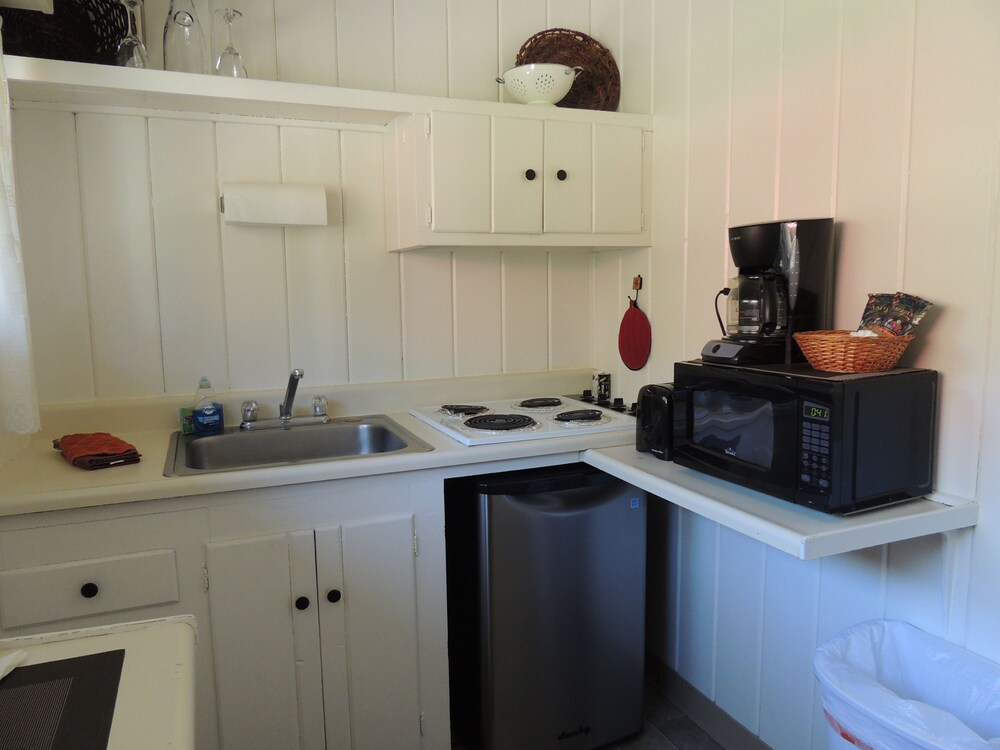 Indian Creek Lodge - photo 19