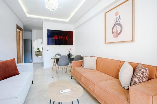 Suite Art déco Piscine privée — 4-Star Luxury Hotel in Marrakesh, Morocco