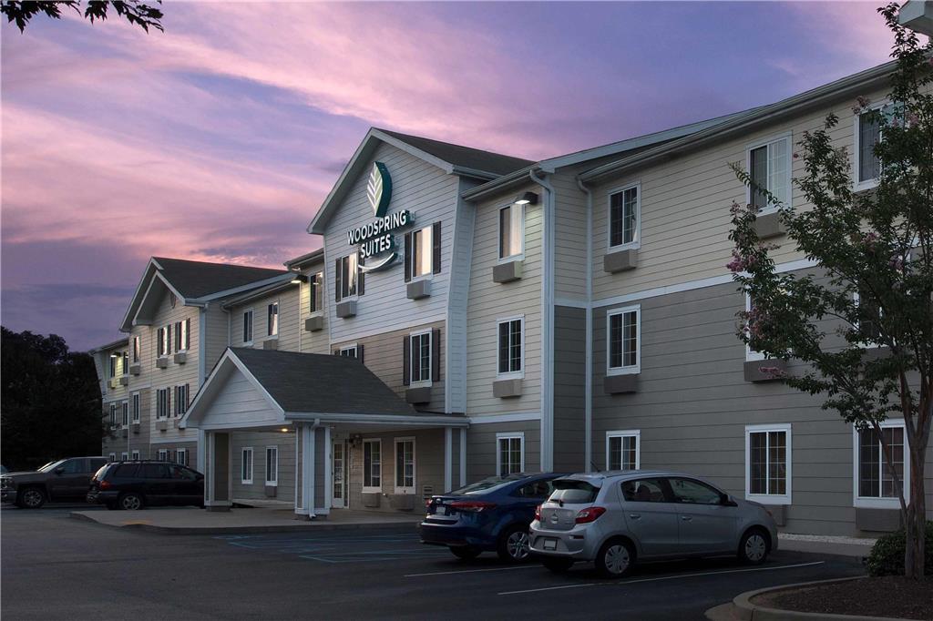 WoodSpring Suites Spartanburg Duncan - photo 4