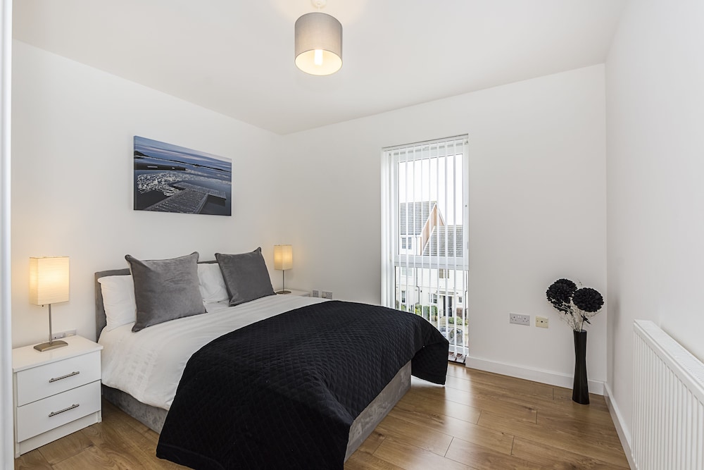 Merrick House Apartments — 4-Star Luxury Hotel in Reading, United Kingdom