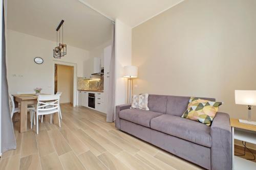 Prestigious Re di Roma Apartment — 4-Star Luxury Hotel in Rome, Italy