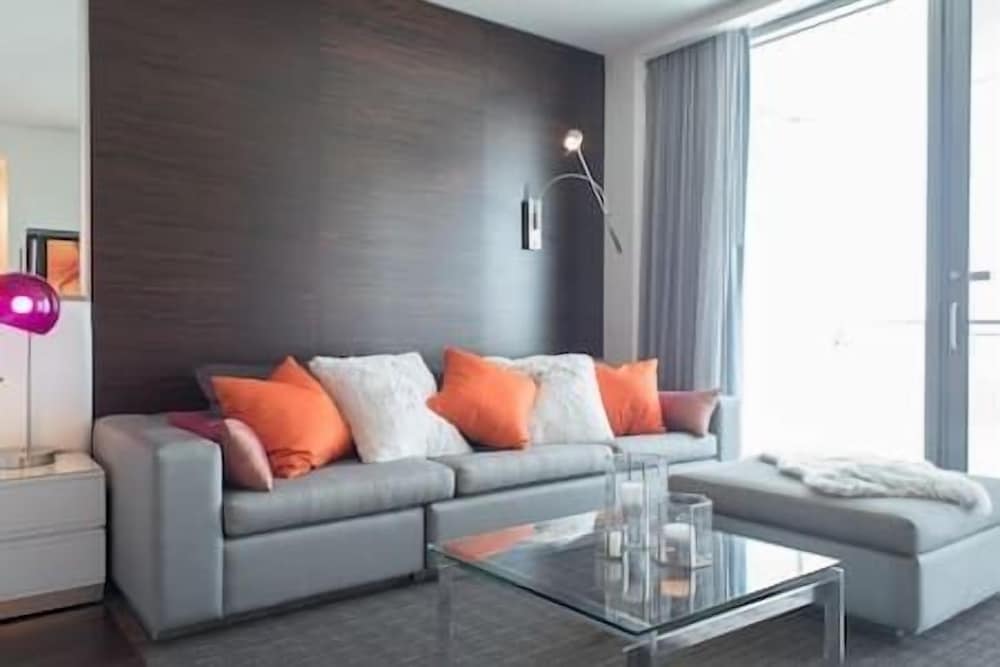 Luxury Suites at the Palms - photo 24