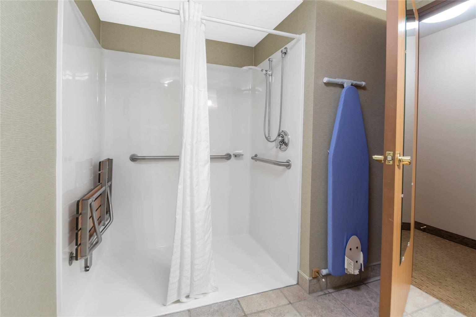Comfort Inn Iron Mountain North - photo 23