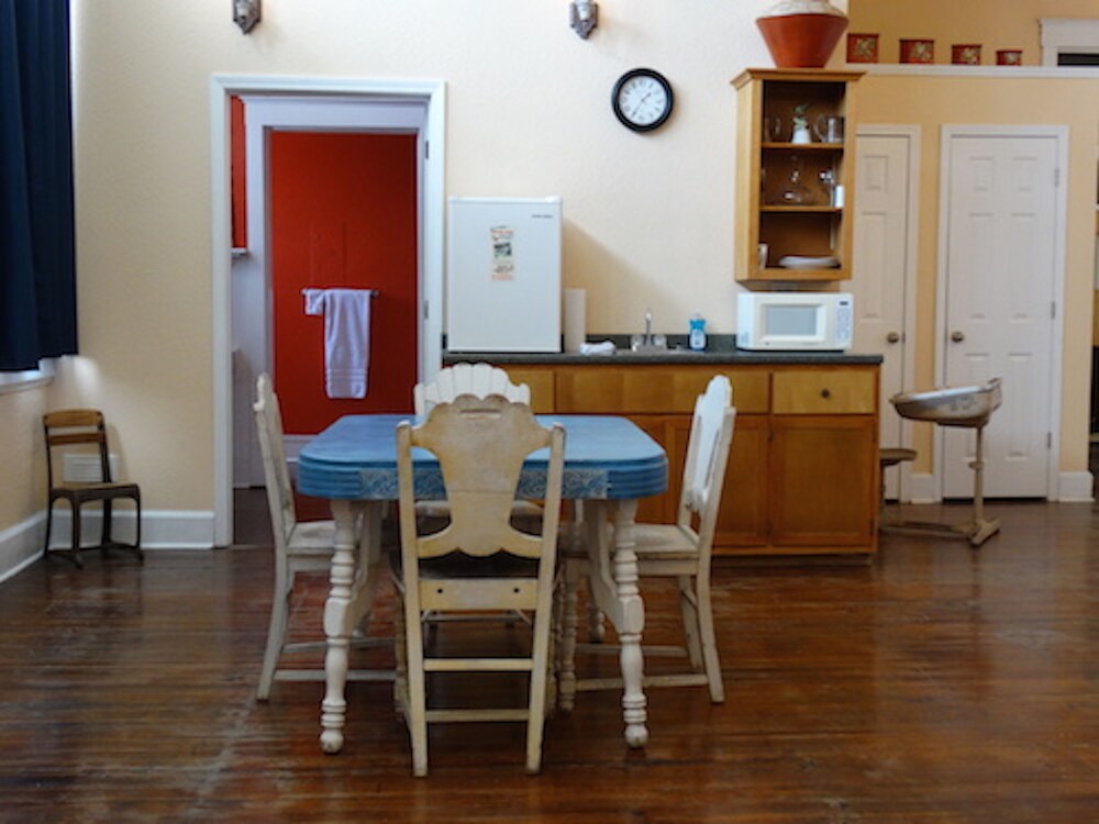 Davie School Inn - photo 27