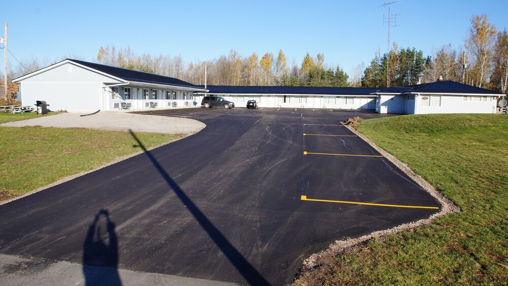 Robyn's Motel - last minute hotel in Peterborough