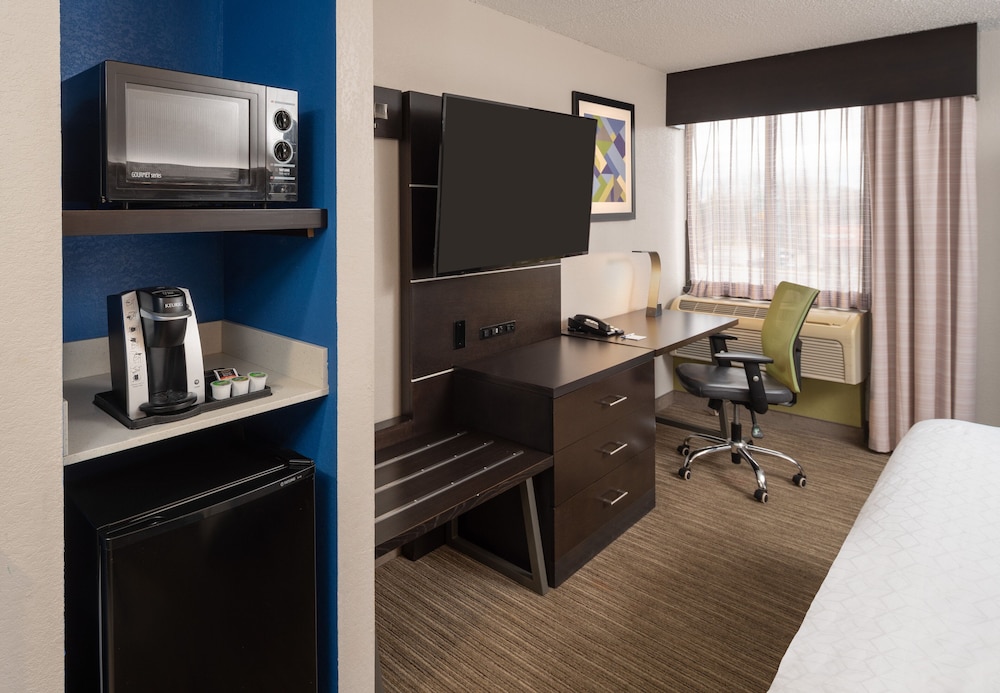 Holiday Inn Express Rochester Greece by IHG - photo 16