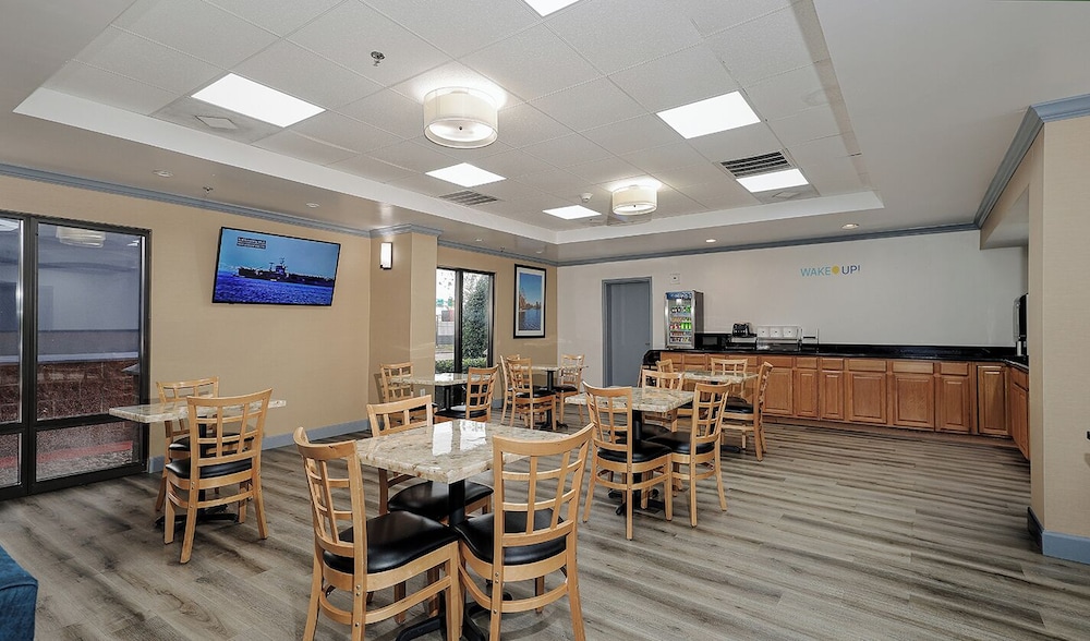 Sonesta Essential NW Houston - photo 28