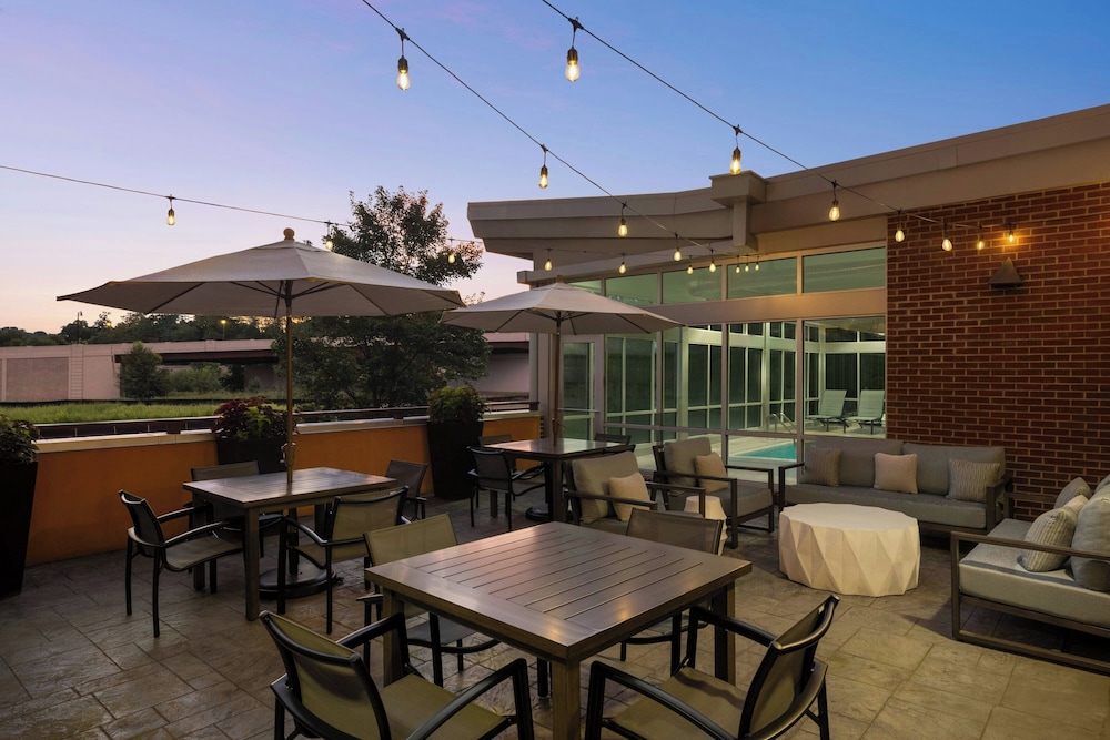 SpringHill Suites by Marriott Roanoke - photo 37
