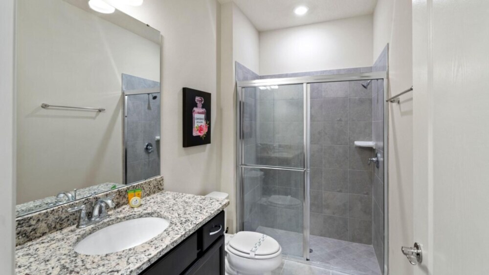 Luxury Townhome Private pool @Solterra nearDisney - photo 2