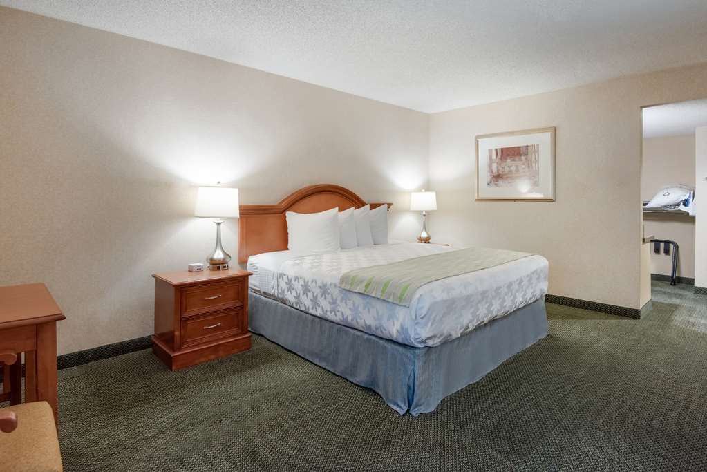 SureStay Plus Hotel by Best Western Reno Airport - photo 4
