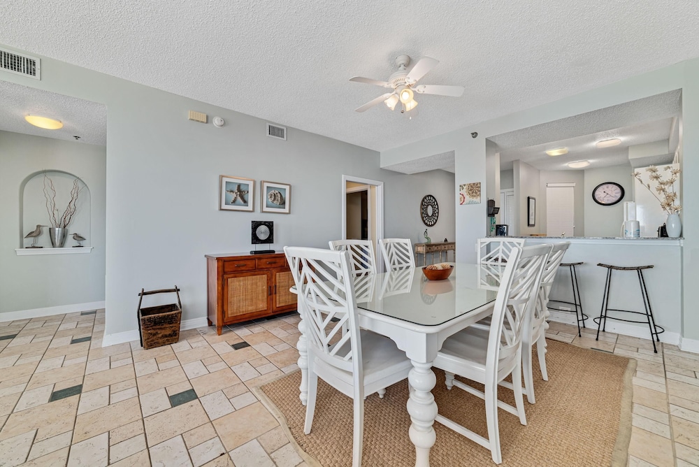 Beach Colony Tower 12B - photo 28